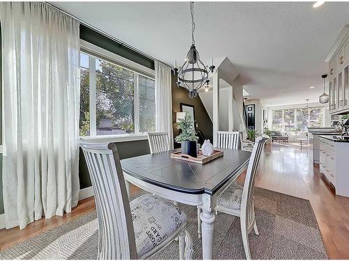 4502 20 Avenue Nw, Calgary, AB - Indoor Photo Showing Kitchen With Upgraded Kitchen