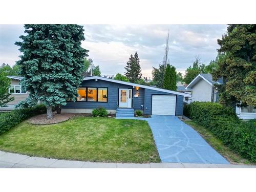 310 Wascana Crescent Se, Calgary, AB - Outdoor