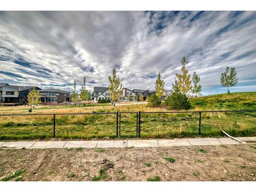 75 Royston Rise Ne, Calgary, AB 