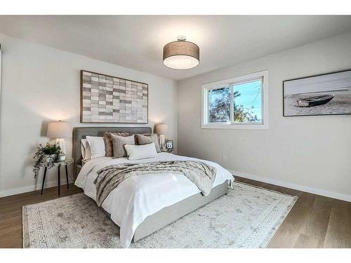 184 Huntchester Crescent Ne, Calgary, AB - Indoor Photo Showing Bedroom