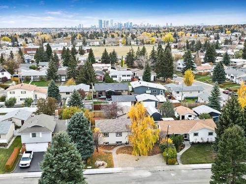 184 Huntchester Crescent Ne, Calgary, AB - Outdoor With View