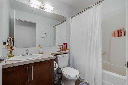 2115-604 East Lake Boulevard Se, Airdrie, AB - Indoor Photo Showing Bathroom