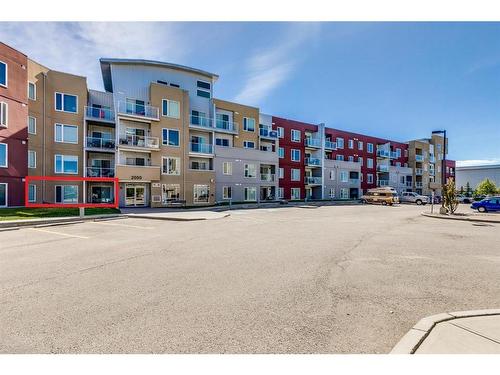 2115-604 East Lake Boulevard Se, Airdrie, AB - Outdoor With Facade