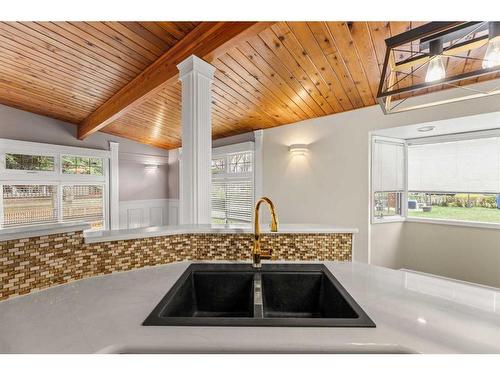 1314 22 Avenue, Didsbury, AB - Indoor Photo Showing Kitchen