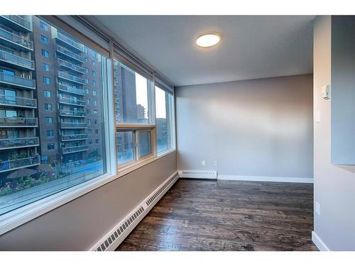 504-626 15 Avenue Sw, Calgary, AB - Indoor Photo Showing Other Room