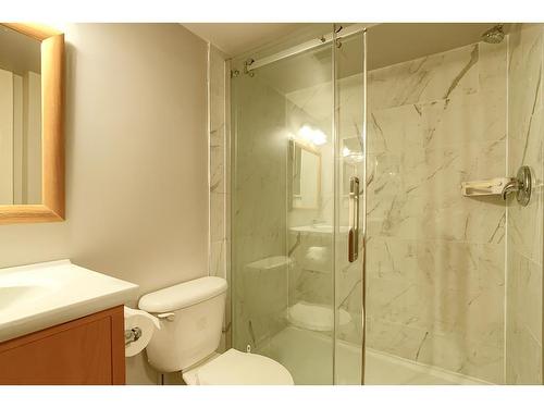 504-626 15 Avenue Sw, Calgary, AB - Indoor Photo Showing Bathroom