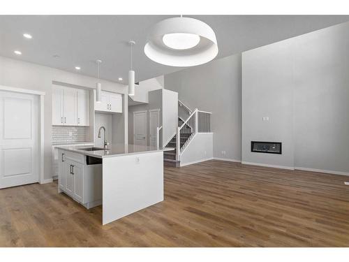 42 Hotchkiss Row Se, Calgary, AB - Indoor Photo Showing Kitchen