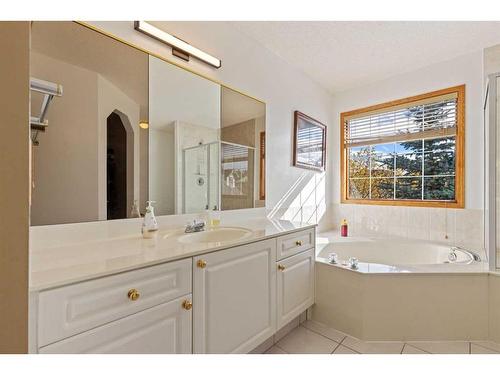 66 Tuscany Hills Point Nw, Calgary, AB - Indoor Photo Showing Bathroom