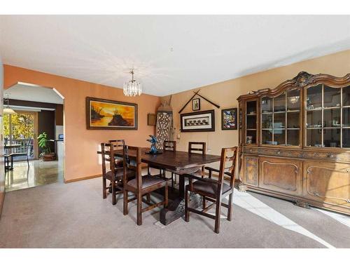 66 Tuscany Hills Point Nw, Calgary, AB - Indoor Photo Showing Dining Room