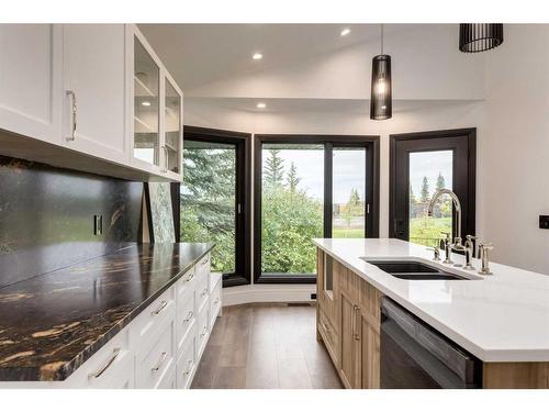 108 Citadel Park Nw, Calgary, AB - Indoor Photo Showing Kitchen With Double Sink