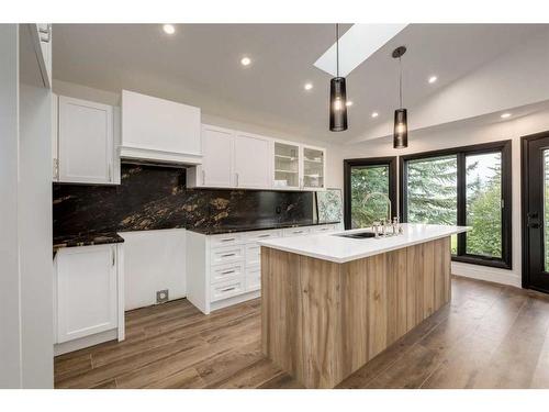 108 Citadel Park Nw, Calgary, AB - Indoor Photo Showing Kitchen With Upgraded Kitchen