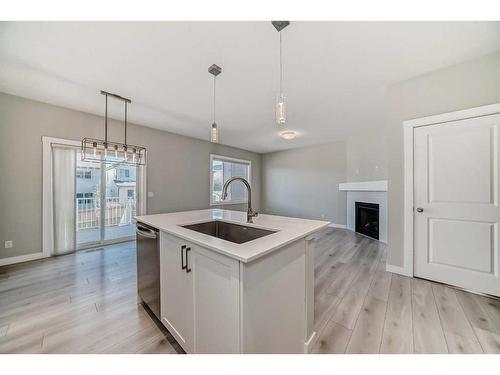 48 Nolanhurst Crescent Nw, Calgary, AB - Indoor Photo Showing Kitchen