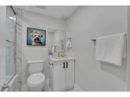 179 Flavelle Road Se, Calgary, AB - Indoor Photo Showing Bathroom