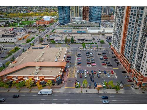 2303-1118 12 Avenue Sw, Calgary, AB - Outdoor With View