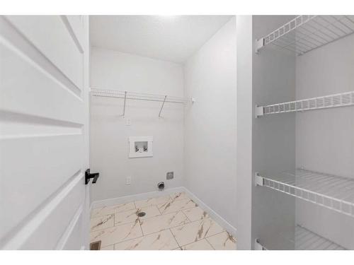 730 Bayview Hill Sw, Airdrie, AB - Indoor With Storage