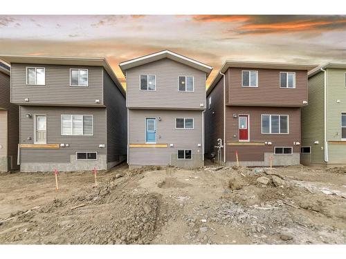 730 Bayview Hill Sw, Airdrie, AB - Outdoor