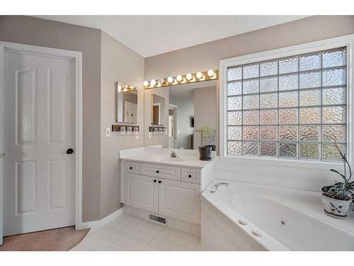 133 Valley Meadow Close Nw, Calgary, AB - Indoor Photo Showing Bathroom