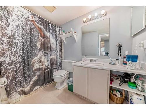 304-1512 16 Avenue Sw, Calgary, AB - Indoor Photo Showing Bathroom