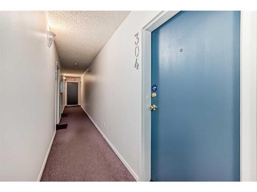 304-1512 16 Avenue Sw, Calgary, AB - Indoor Photo Showing Other Room