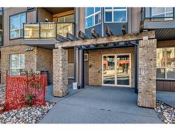 402-2420 34 Avenue SW Calgary, AB T3M 0Y6