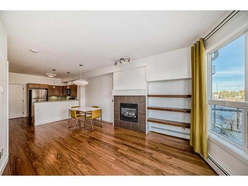 402-2420 34 Avenue Sw, Calgary, AB - Indoor With Fireplace