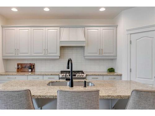 2201 31 Street Sw, Calgary, AB - Indoor Photo Showing Kitchen