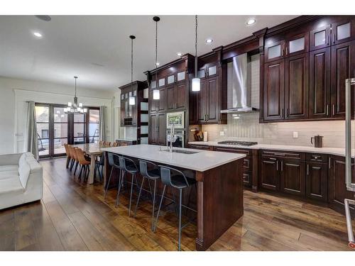 602 22 Avenue Ne, Calgary, AB - Indoor Photo Showing Kitchen With Upgraded Kitchen