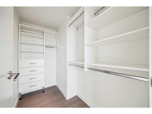 2702-1010 6 Street Sw, Calgary, AB - Indoor With Storage