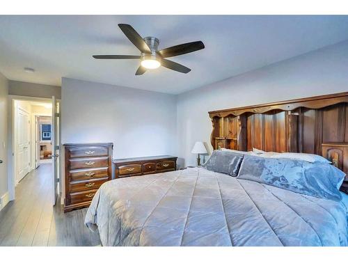 389 Midtown Gate Sw, Airdrie, AB - Indoor Photo Showing Bedroom