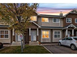 3104-111 tarawood Lane NE Calgary, AB T3J 0C2