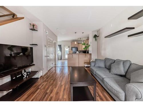 3104-111 Tarawood Lane Ne, Calgary, AB - Indoor Photo Showing Living Room