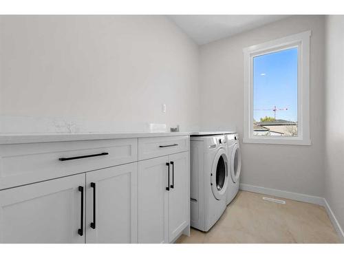 3812 Centre A Street Ne, Calgary, AB - Indoor Photo Showing Laundry Room