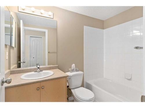 1117-2395 Eversyde Avenue Sw, Calgary, AB - Indoor Photo Showing Bathroom