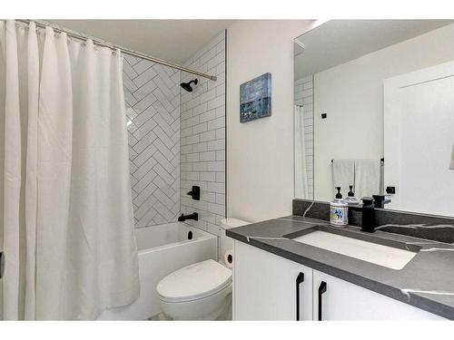 131 Mapleburn Drive Se, Calgary, AB - Indoor Photo Showing Bathroom