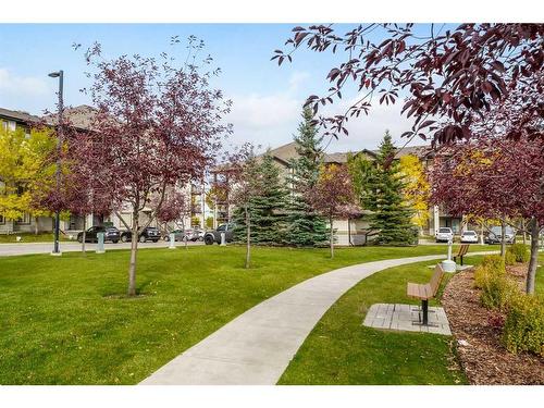 1114-8 Bridlecrest Drive Sw, Calgary, AB - Outdoor