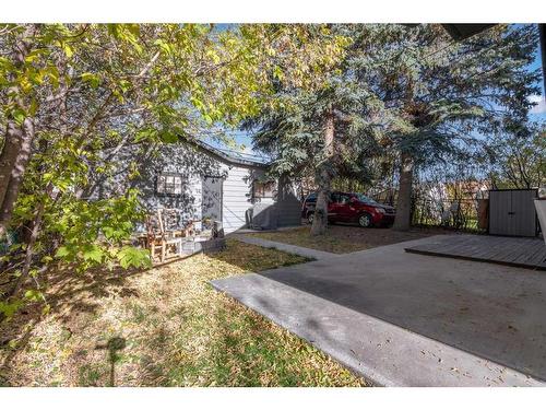 6152 Bowwood Drive Nw, Calgary, AB - Outdoor