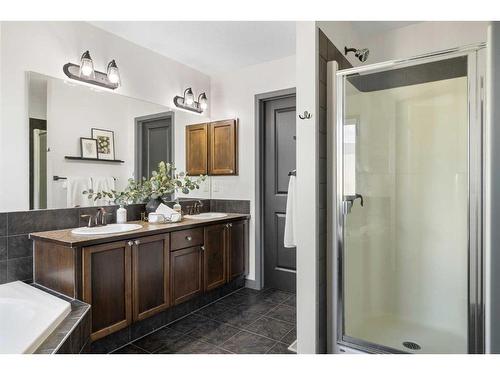 38 Sage Valley Manor Nw, Calgary, AB - Indoor Photo Showing Bathroom