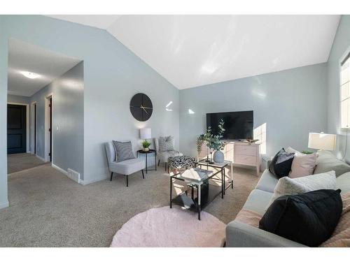 38 Sage Valley Manor Nw, Calgary, AB - Indoor Photo Showing Living Room