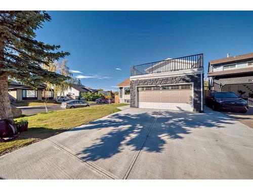 63 Whiteram Court Ne, Calgary, AB - Outdoor