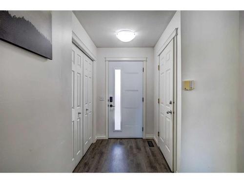 1713 23 Avenue Sw, Calgary, AB - Indoor Photo Showing Other Room