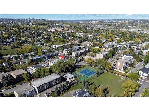 1713 23 Avenue Sw, Calgary, AB - Outdoor With View