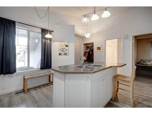 205 Somerset Drive Sw, Calgary, AB - Indoor Photo Showing Kitchen With Double Sink