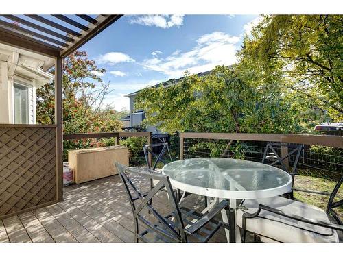 205 Somerset Drive Sw, Calgary, AB - Outdoor With Deck Patio Veranda