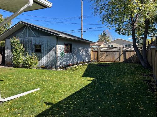 199 Penmeadows Close Se, Calgary, AB - Outdoor