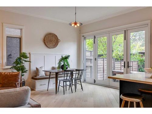 2407 27 Street Sw, Calgary, AB - Indoor Photo Showing Dining Room