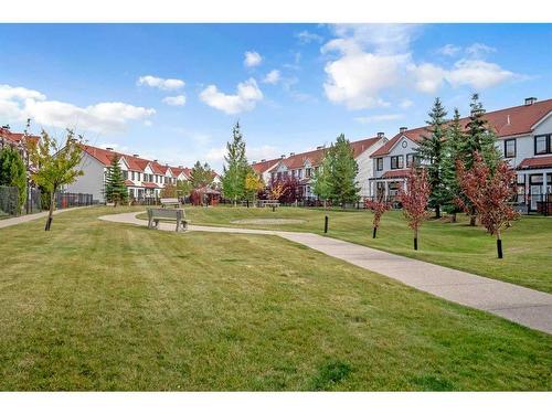 52 Royal Oak Lane Nw, Calgary, AB - Outdoor