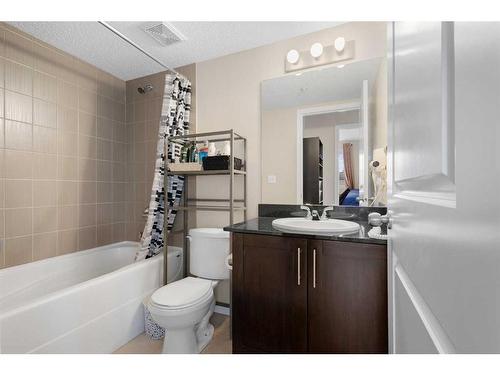 124-195 Kincora Glen Road Nw, Calgary, AB - Indoor Photo Showing Bathroom