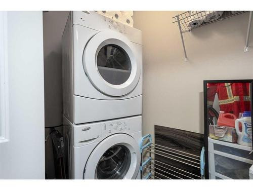 124-195 Kincora Glen Road Nw, Calgary, AB - Indoor Photo Showing Laundry Room