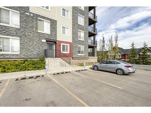 124-195 Kincora Glen Road Nw, Calgary, AB - Outdoor