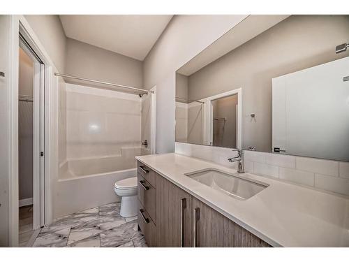 3119-60 Skyview Ranch Road Ne, Calgary, AB - Indoor Photo Showing Bathroom